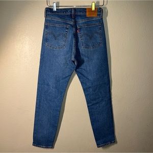Levi's Wedgie Jean Crop Blue Denim Womens Size 26 Button Fly 28” Inseam